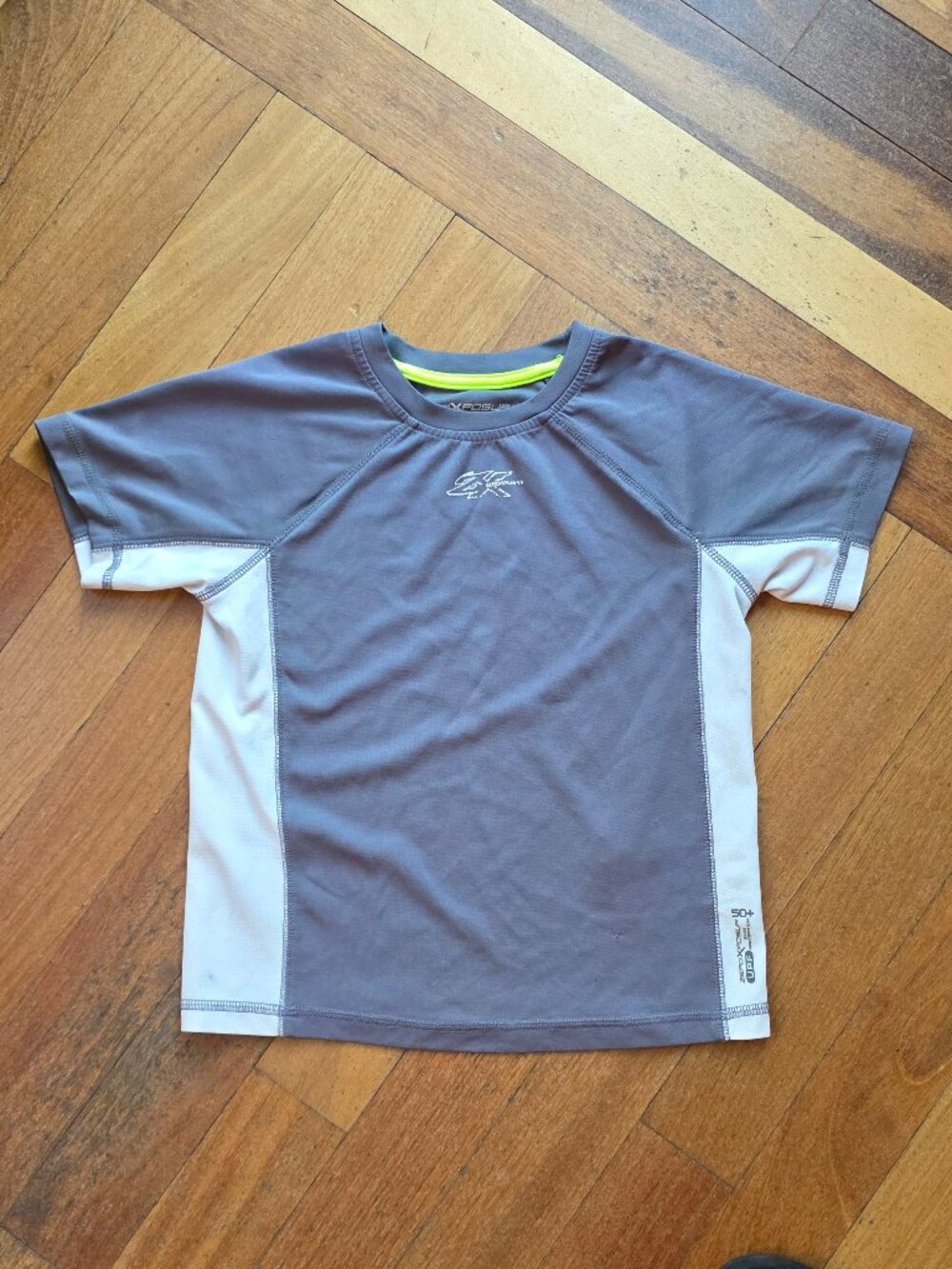 ZeroXposur Gray/White Kids Rashguard Size M 5/6